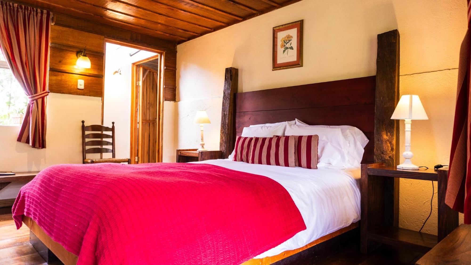 Poas Volcano Lodge Vara Blanca  Eksteriør bilde