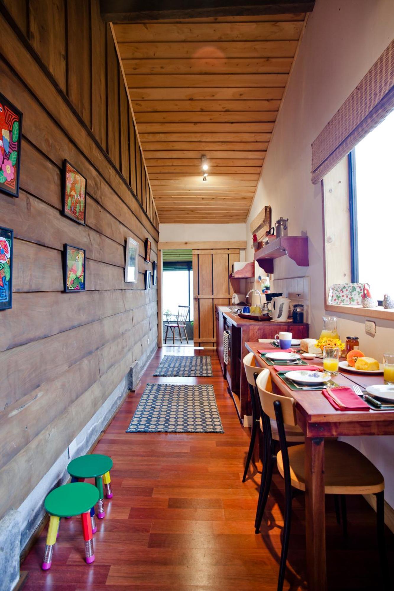 Poas Volcano Lodge Vara Blanca  Eksteriør bilde